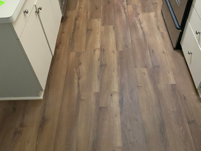 instal vinyl plank at tony flooring